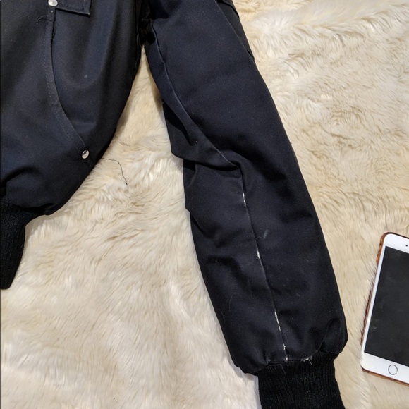 Moose Knuckles - Picture 3 of 5